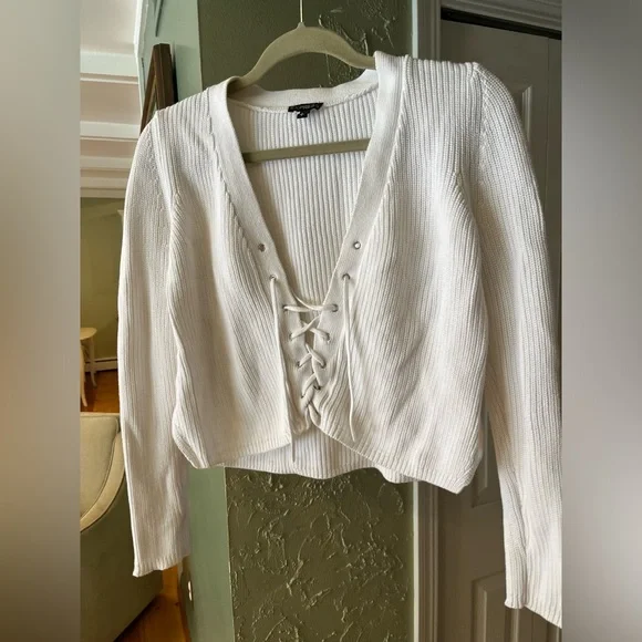 Express Ribbed Sweater - Picture 4 of 6